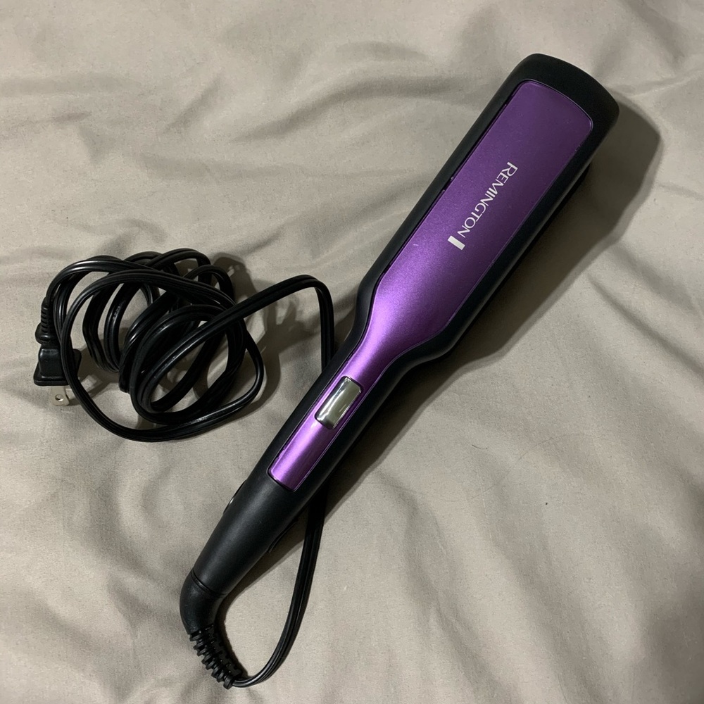 Remington hair straightener